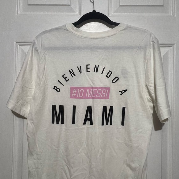 💗 *NWT* Adidas - Men's White Bienvenido a Miami - Messi T-Shirt - Picture 8 of 9